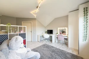 Īpaša privātmāja Bukultos – divas dzīvojamās daļas!