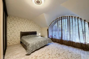 Īpaša privātmāja Bukultos – divas dzīvojamās daļas!