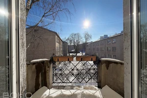 Atmospheric 3-room apartment with terrace in Vecmilgravis