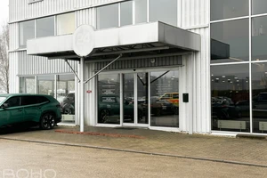 Mājīgas biroja telpas modernā ēkā stratēģiski izdevīgā vietā