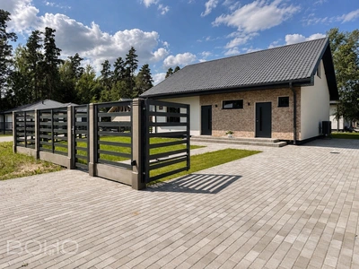 Ekspluatācijā nodota, pilnīgi jauna, grezna māja prestižajā ciematā "Tango"