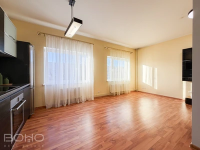 Комфортабельная и просторная двухкомнатная квартира в Баложи