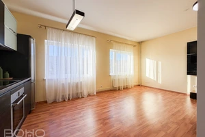 Komfortabls un plašs divistabu dzīvoklis Baložos