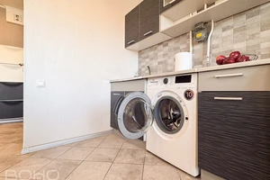 Plašs dzīvoklis-studija ar mūsdienīgu plānojumu Daugavgrīva