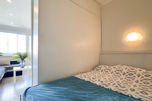 Просторная квартира-студия с современной планировкой в Даугавгриве