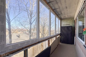 Просторная квартира-студия с современной планировкой в Даугавгриве