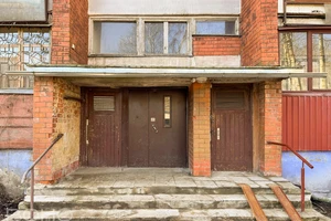 Просторная квартира-студия с современной планировкой в Даугавгриве