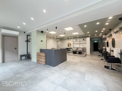 Современный и меблированный салон красоты - готов к работе уже сегодня