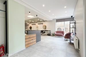 Современный и меблированный салон красоты - готов к работе уже сегодня