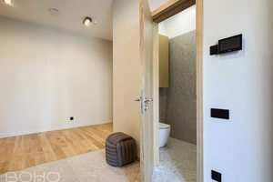 Mūsdienīga premium klases māja ciematā Marsili