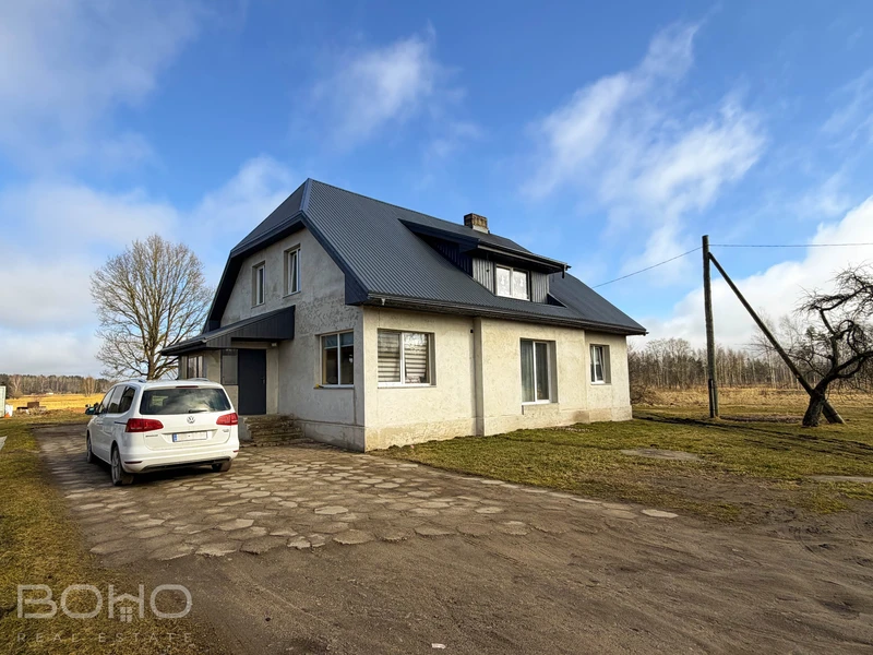 Plaša lauku viensēta ar raksturu un iespējām lielai ģimenei