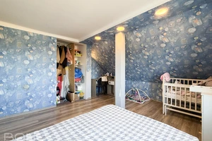 Plaša lauku viensēta ar raksturu un iespējām lielai ģimenei