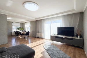 Plaša lauku viensēta ar raksturu un iespējām lielai ģimenei