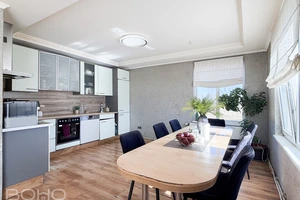 Plaša lauku viensēta ar raksturu un iespējām lielai ģimenei