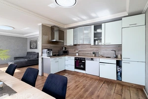 Plaša lauku viensēta ar raksturu un iespējām lielai ģimenei