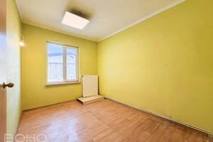 Plaša lauku viensēta ar raksturu un iespējām lielai ģimenei