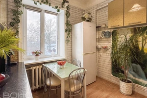 Augstie griesti un plašums divistabu dzīvoklī