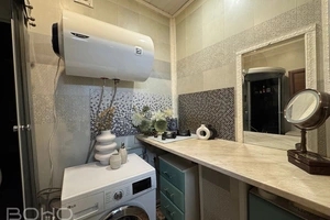 Высокие потолки и простор в двухкомнатной квартире