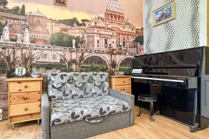 Augstie griesti un plašums divistabu dzīvoklī