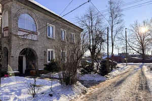 Augstie griesti un plašums divistabu dzīvoklī