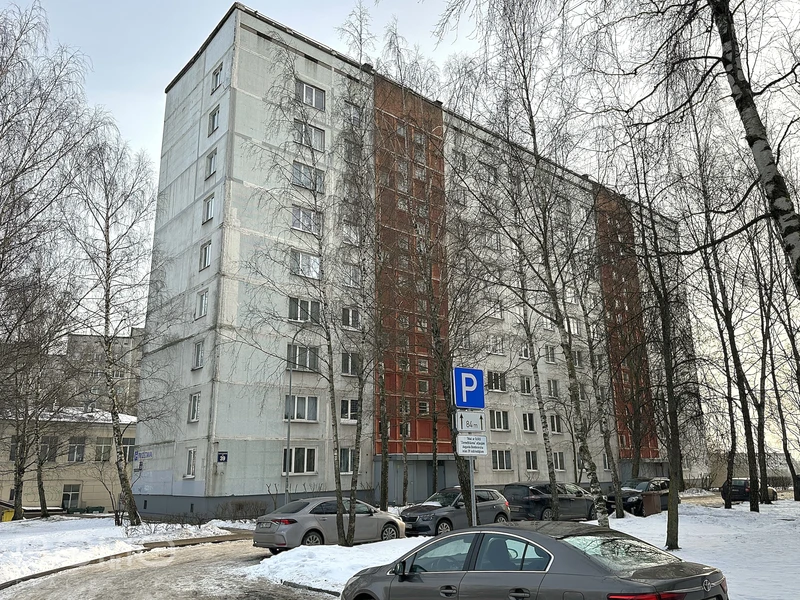 Divistabu dzīvoklis klusā, zaļā rajonā, 10 minūtes līdz jūrai